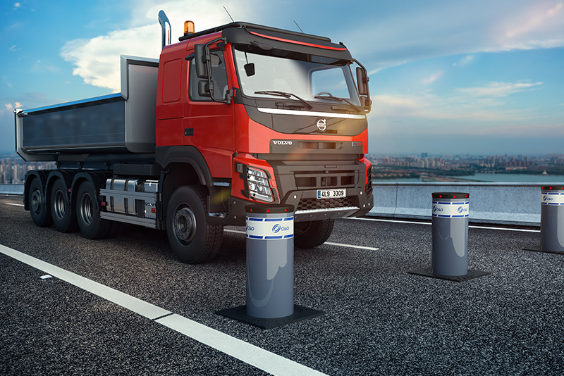 Nákladní automobil před automatickými sloupy